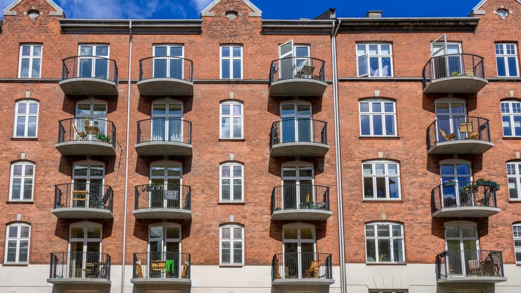Frederiksvej 44-46 i Frederiksberg. Balco Altaner AS Danmark