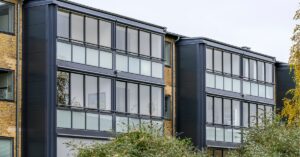 Glasinddækkede altaner i ældre ejendomme